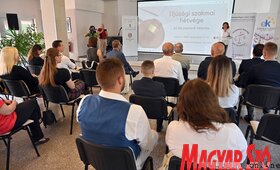 Az ifjú jogászok iránytűje szakmai tanácskozás az Európa Kollégiumban (Ótos András felvétele)