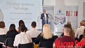 Az ifjú jogászok iránytűje szakmai tanácskozás az Európa Kollégiumban (Ótos András felvétele)