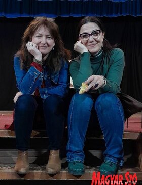 Bábos felkészülés (Kazincy Paszterkó Diana felvétele)