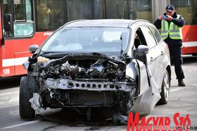 Több személygépjármű és egy teherautó ütközött Szabadkán (Molnár Edvárd felvétele)