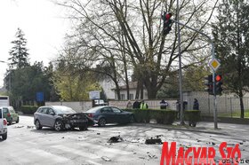 Több személygépjármű és egy teherautó ütközött Szabadkán (Molnár Edvárd felvétele)