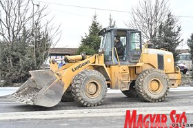 Befejező munkálatok az újvidéki Partizán utcai vasúti felüljárónál (Ótos András felvétele)