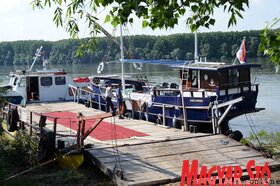 Bemutatták a turistákat szállító hőlégballonokat Krčedin szigetén