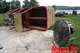 Bemutatták a turistákat szállító hőlégballonokat Krčedin szigetén