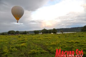 Bemutatták a turistákat szállító hőlégballonokat Krčedin szigetén