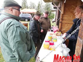 Először szerveztek őzbaktrófea-mustrát és vadászszemlét Topolyán (Tóth Péter felvétele)