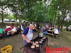 Grill-, BBQ- és Rostélyfesztivál a topolyai tóparton (Herceg Elizabetta felvétele)