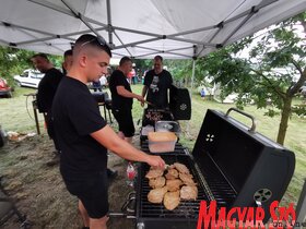 Grill-, BBQ- és Rostélyfesztivál a topolyai tóparton (Herceg Elizabetta felvétele)