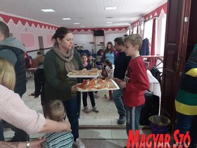Húsvéti kavalkád Bácskossuthfalván (Kazinczy Paszterkó Diana felvétele)