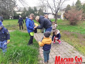 Húsvéti kavalkád Bácskossuthfalván (Kazinczy Paszterkó Diana felvétele)