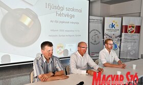 Ifjúsági szakmai hétvége az Európa Kollégiumban (Ótos András felvétele)