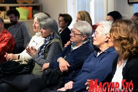 Könyvtárak a művészek szemével vándorkiállítás megnyitója (Dávid Csilla felvétele)