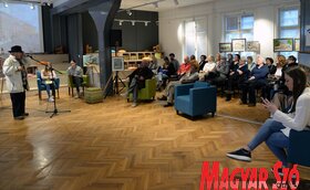 Könyvtárak a művészek szemével vándorkiállítás megnyitója (Dávid Csilla felvétele)