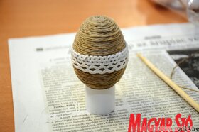 Kúla: Húsvéti műhelymunka a Népkörben (Paraczky László felvétele)