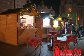 Karácsonyi vásár Újvidék belvárosában (Ótos András felvétele)