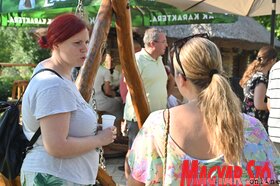 Kerekasztal-beszélgetés a XX. Ifjúsági Etnotáborban (Ótos András felvétele)