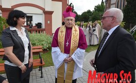 Keresztszentelési ünnepség az Európa Kollégiumban