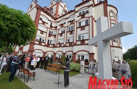 Keresztszentelési ünnepség az Európa Kollégiumban