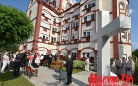 Keresztszentelési ünnepség az Európa Kollégiumban