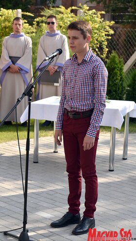 Keresztszentelési ünnepség az Európa Kollégiumban