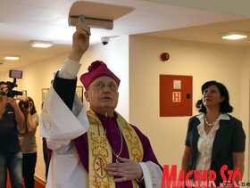 Keresztszentelési ünnepség az Európa Kollégiumban