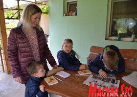 Látogatás a Mézeskalács tavaszi nyereményjátékának nyerteseinél (Dávid Csilla felvétele)