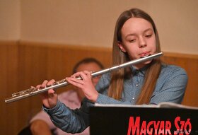 Magvető-élőújság Doroszlón (Ótos András felvétele)