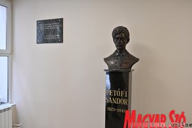 Megnyílt az Újvideki Petofi Sandor MMK felújitott épülete (Ótos András Felvétele)