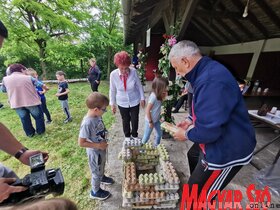 Pünkösdölés a topolyai tájházban (Herceg Elizabetta felvétele)