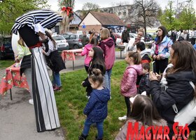 Nagypénteki tojásfestés Újvidéken az ortodox nagypéntek alkalmából (Ótos András felvétele)