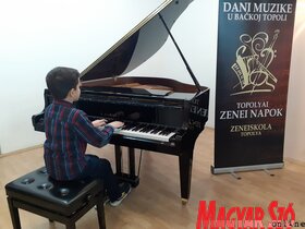 Topolyai Zenei Napok: Zongoristák és csellisták versenye (Kazinczy Paszterkó Diana)