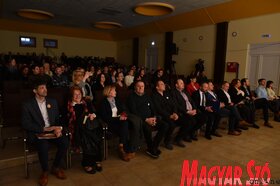 Vajdasági Magyar Amatőr Színjátszók XXVII. Találkozója Topolyán (Molnár Edvárd felvétele)