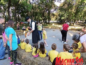 Vajdasági Magyar Táncháztalálkozó és Sokadalom Topolyán (Kazinczy Paszterkó Diana felvétele)