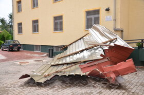 A vihar a szabadkai Diákotthon tetőjét is megrongálta