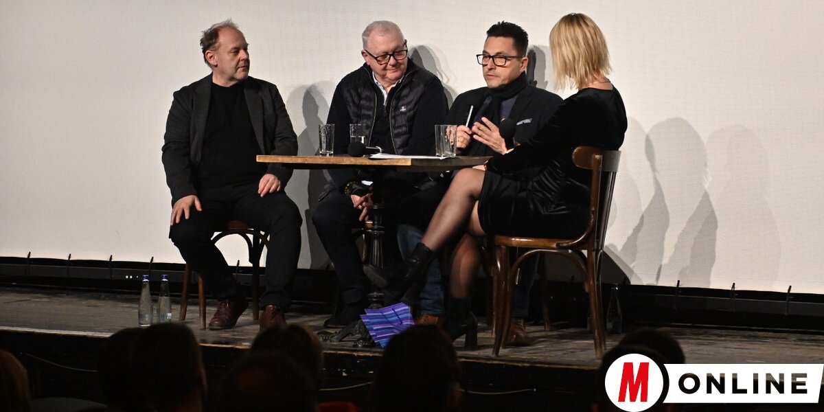 Dalokon és történeteken keresztül