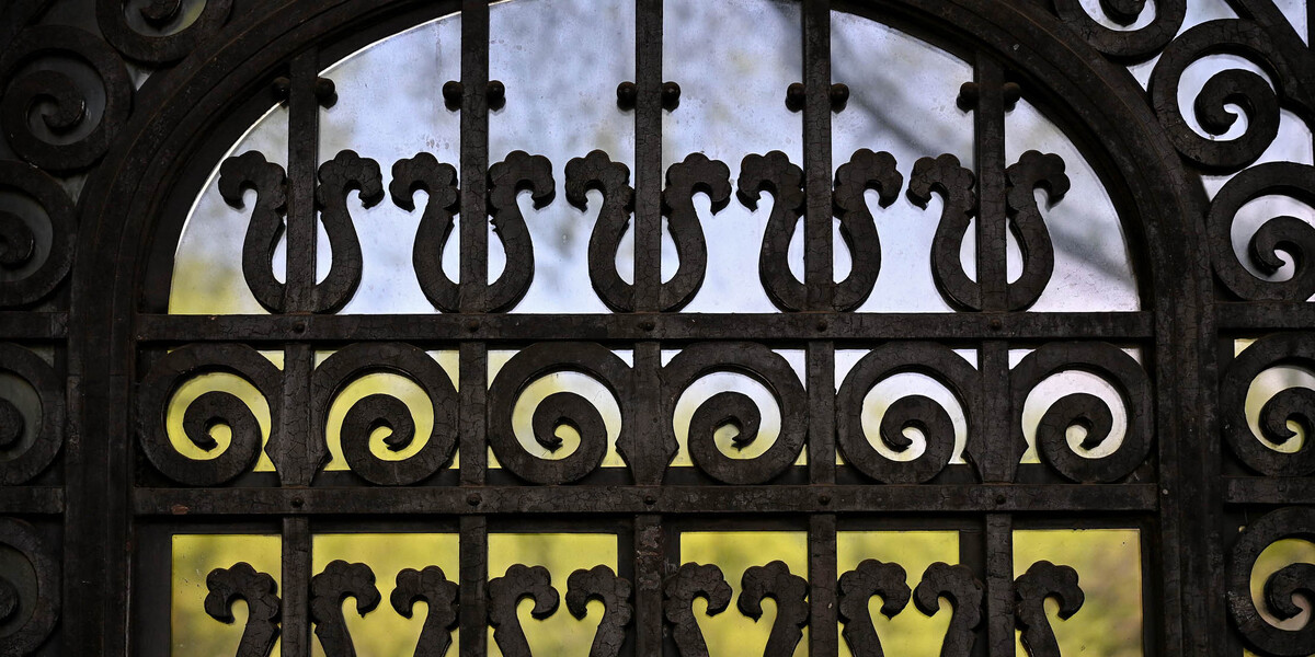 A szabadkai Városháza fémműves remekei