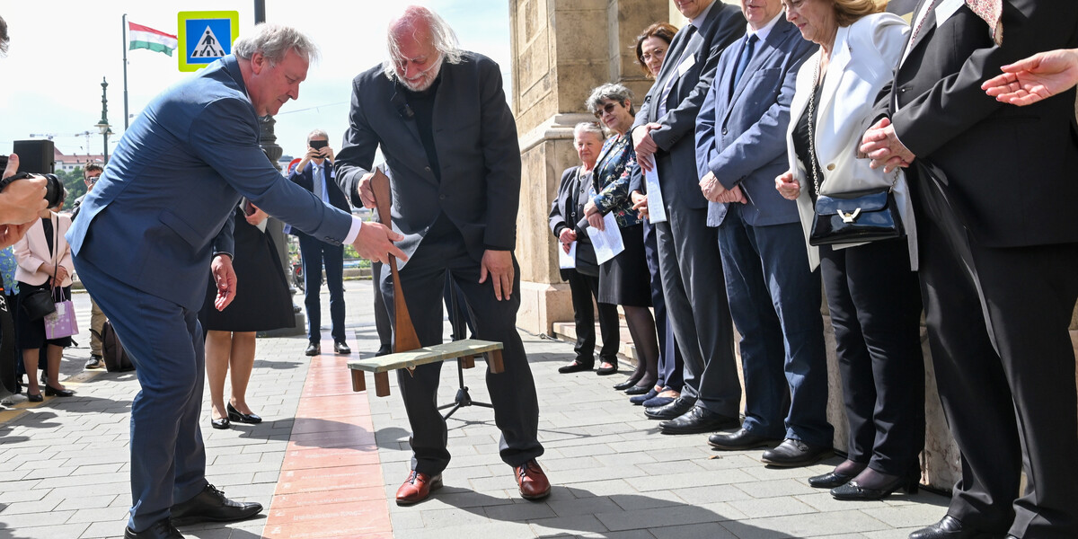 Krasznahorkait ünnepelte az Akadémia